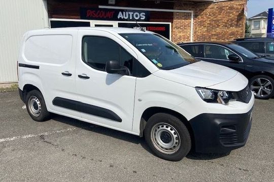 Peugeot Partner 1.5  L HDI 100 cv occasion en vente à Bavilliers 
								